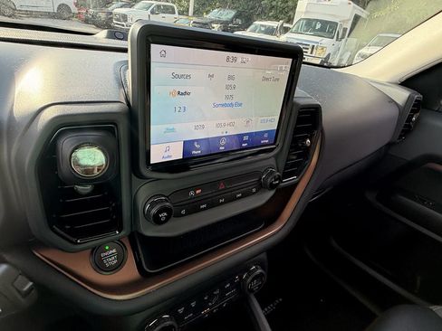 Used 2021 Ford Bronco Sport Outer Banks w/ Outer Banks Package AWD/4WD image 10