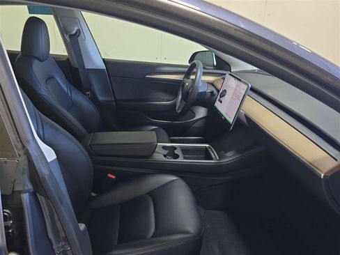 Used 2023 Tesla Model 3 Standard Range RWD image 3