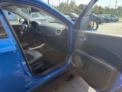 Used 2021 Jeep Compass Latitude AWD/4WD image 8