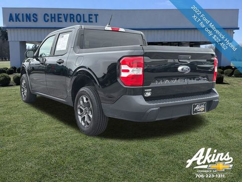 Used 2022 Ford Maverick XLT FWD image 2