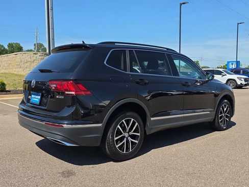 Used 2021 Volkswagen Tiguan SE AWD/4WD image 3