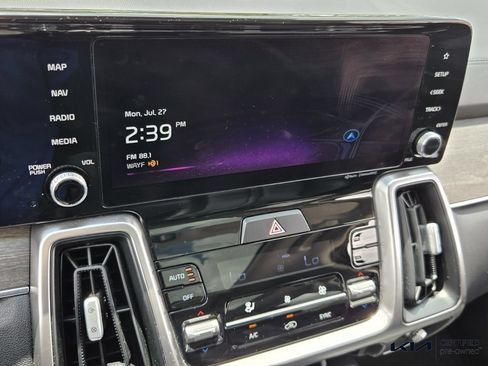 Certified 2022 Kia Sorento X-Line EX AWD/4WD image 24