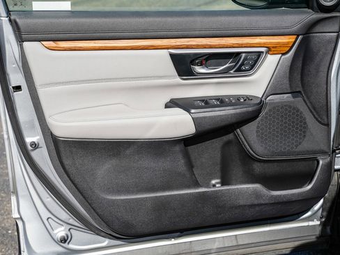 Used 2020 Honda CR-V Touring image 20