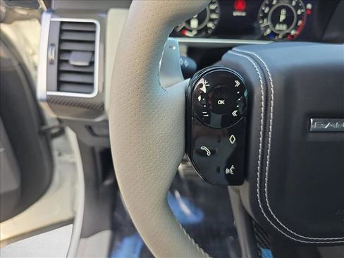 Certified 2022 Land Rover Range Rover Sport SVR image 11