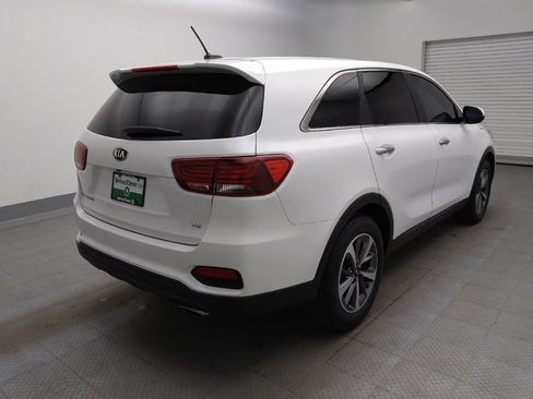 Used 2020 Kia Sorento FWD V6 image 9
