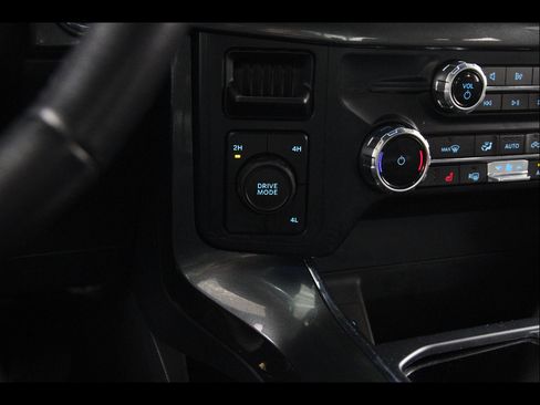 Used 2022 Ford F150 XLT w/ Equipment Group 302A High image 16