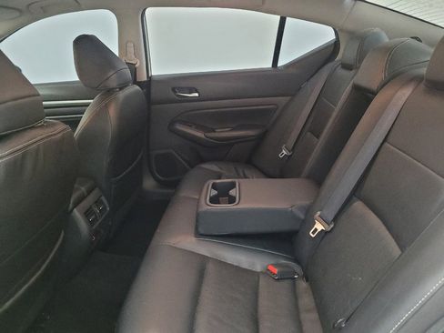Used 2019 Nissan Altima 2.5 SL FWD image 18