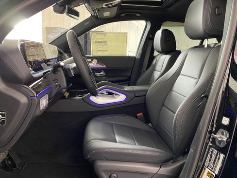 Used 2025 Mercedes-Benz GLE 350 4MATIC image 4