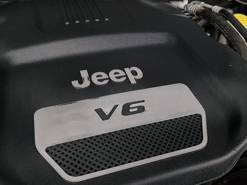 Used 2017 Jeep Wrangler Sahara image 55