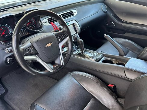 Used 2014 Chevrolet Camaro SS RWD image 13