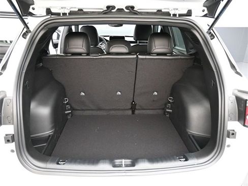 New 2026 Jeep Compass Latitude image 19