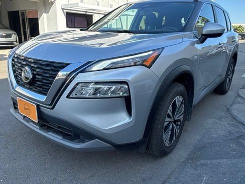 Used 2023 Nissan Rogue SV FWD image 1