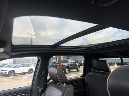 Used 2023 RAM 1500 Laramie image 12