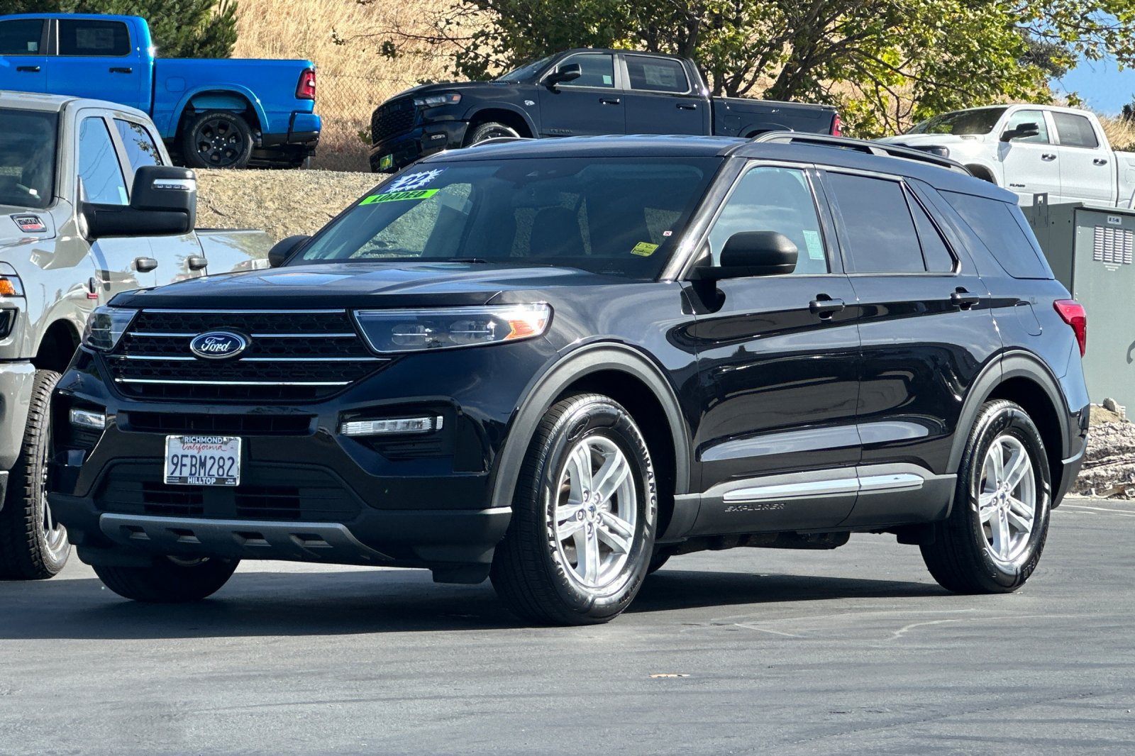 Used 2022 Ford Explorer XLT w/ Equipment Group 202A RWD image 8