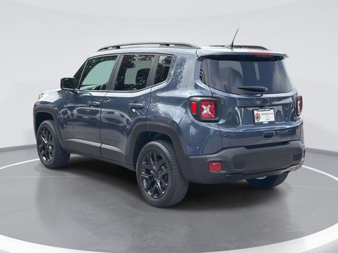 Used 2022 Jeep Renegade Altitude w/ Convenience Group AWD/4WD image 5