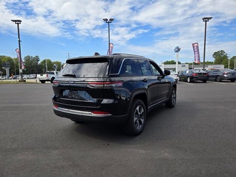 Used 2023 Jeep Grand Cherokee 4WD 4xe image 6