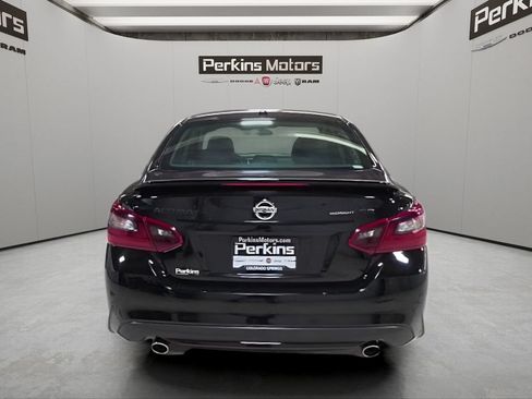 Used 2018 Nissan Altima 2.5 SR w/ SR Midnight Edition FWD image 4