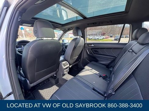 Certified 2024 Volkswagen Tiguan SE R-Line AWD/4WD image 10