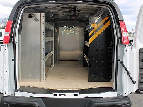 Used 2025 Chevrolet Express 2500 Extended w/ Communications Package image 2