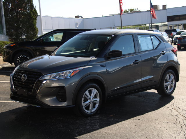 Used 2025 Nissan Kicks Play S FWD image 6