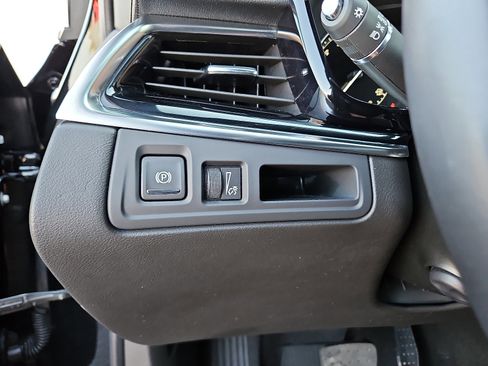 Certified 2024 Cadillac XT6 Premium Luxury w/ LPO, Floor Liner Package image 16