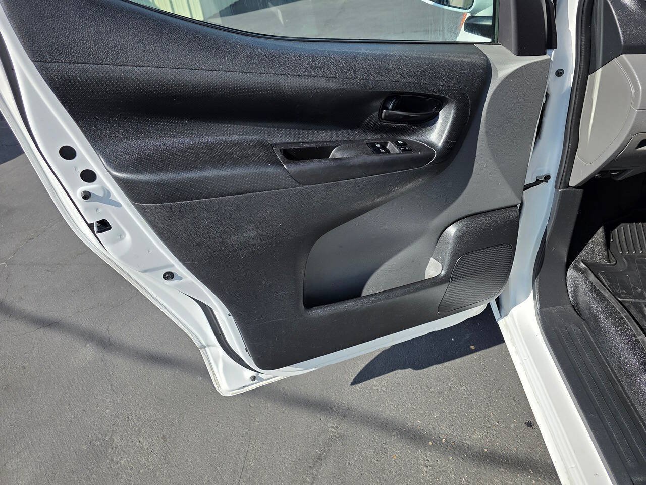 Used 2020 Nissan NV200 SV FWD image 21
