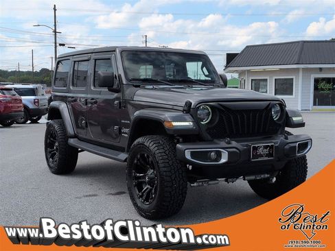 Used 2018 Jeep Wrangler Unlimited Sahara w/ Dual Top Group AWD/4WD image 1