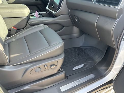 New 2026 GMC Yukon XL Elevation w/ LPO, Floor Liner Package image 16
