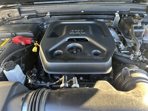 Used 2024 Jeep Wrangler Sahara w/ Technology Group image 10