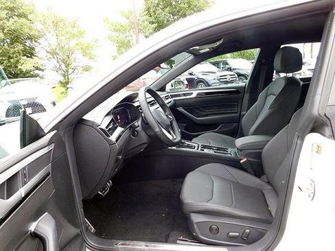 Used 2023 Volkswagen Arteon SE image 14