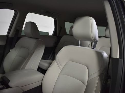 New 2026 Nissan Pathfinder SL AWD/4WD image 10