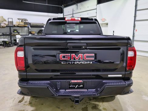 New 2026 GMC Canyon Elevation w/ Convenience Package image 4