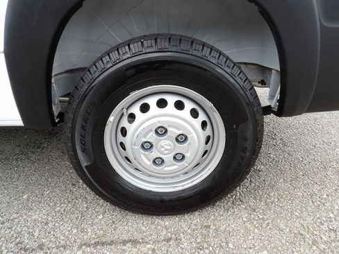 Used 2024 RAM ProMaster 2500 w/ Convenience Group FWD image 48