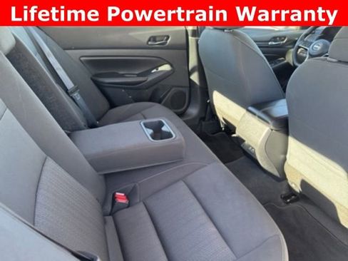 Used 2024 Nissan Altima 2.5 SV image 23