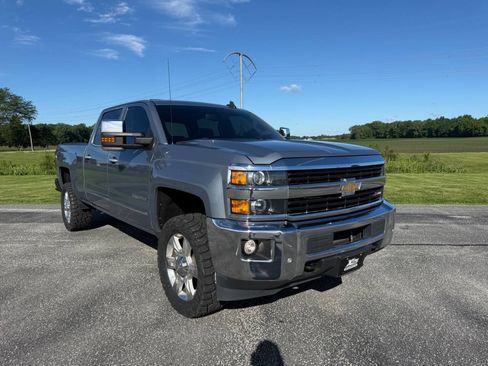 Used 2015 Chevrolet Silverado 3500 LTZ w/ Duramax Plus Package AWD/4WD image 5