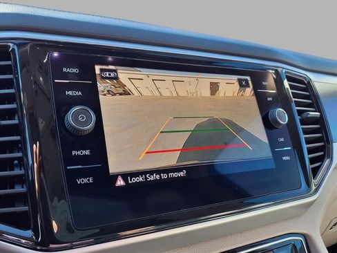 Used 2021 Volkswagen Atlas SEL Premium image 6