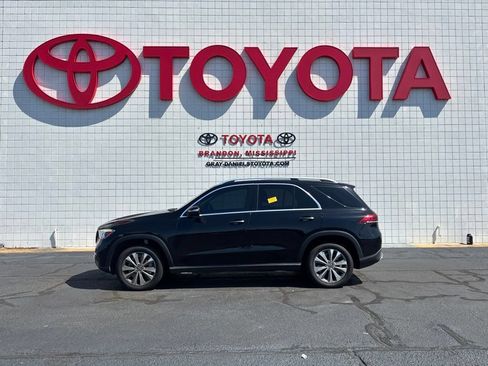 Used 2020 Mercedes-Benz GLE 350 4MATIC image 2