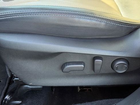 Certified 2023 Subaru Forester Limited image 15