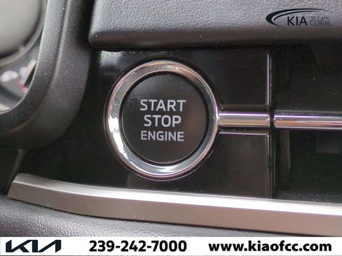 Used 2024 Mitsubishi Outlander ES image 27