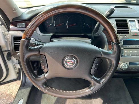 Used 2011 Cadillac DTS Luxury image 12