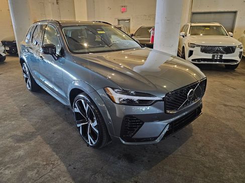 Certified 2026 Volvo XC60 T8 Ultra AWD/4WD image 6