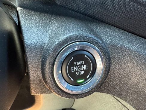 Used 2023 Chevrolet TrailBlazer RS w/ Convenience Package FWD image 21