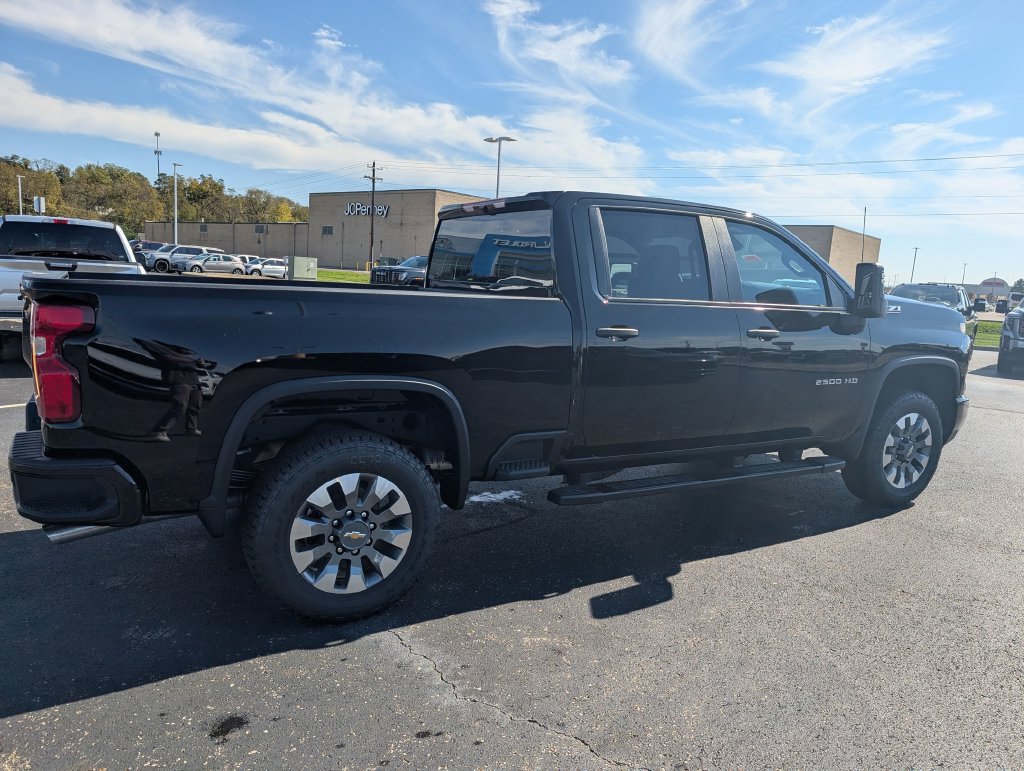 New 2026 Chevrolet Silverado 2500 Custom w/ Custom Value Package AWD/4WD image 8