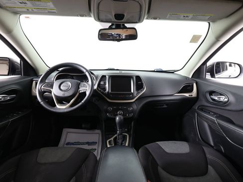 Used 2014 Jeep Cherokee Latitude FWD image 27