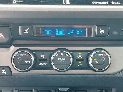 Used 2020 Toyota Tacoma TRD Pro AWD/4WD image 16