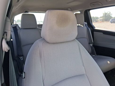 Used 2018 Honda Odyssey LX image 9