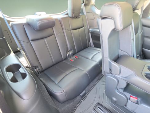 Used 2020 Nissan Pathfinder SL w/ Cargo Package AWD/4WD image 19