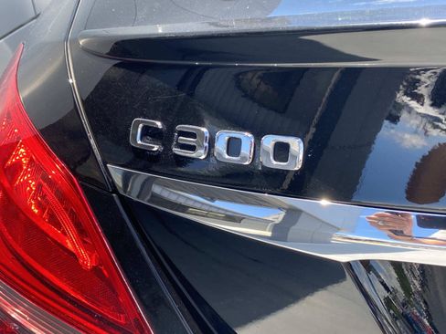 Used 2018 Mercedes-Benz C 300 Sedan image 6
