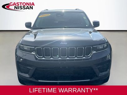 Used 2023 Jeep Grand Cherokee Laredo