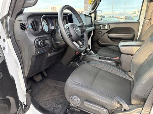 Used 2024 Jeep Wrangler Unlimited Rubicon 4xe image 25